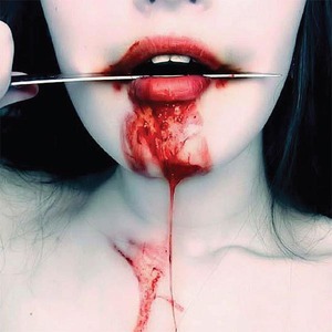 smrt_skolacky_emo_sip-300